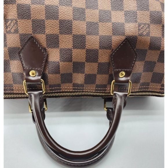 Louis Vuitton Speedy 30 Damier Ebene Canvas Tote in Mint Condition - Picture 4 of 8